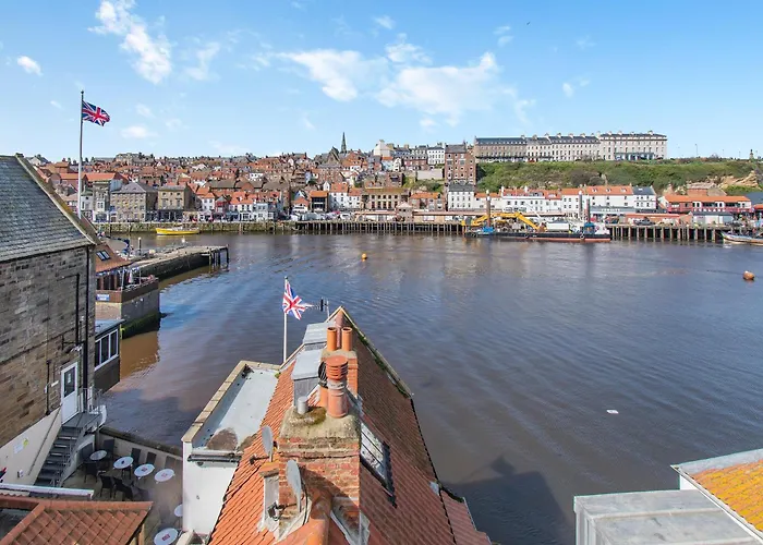 Holiday home Caedmon - Uk43430 Whitby
